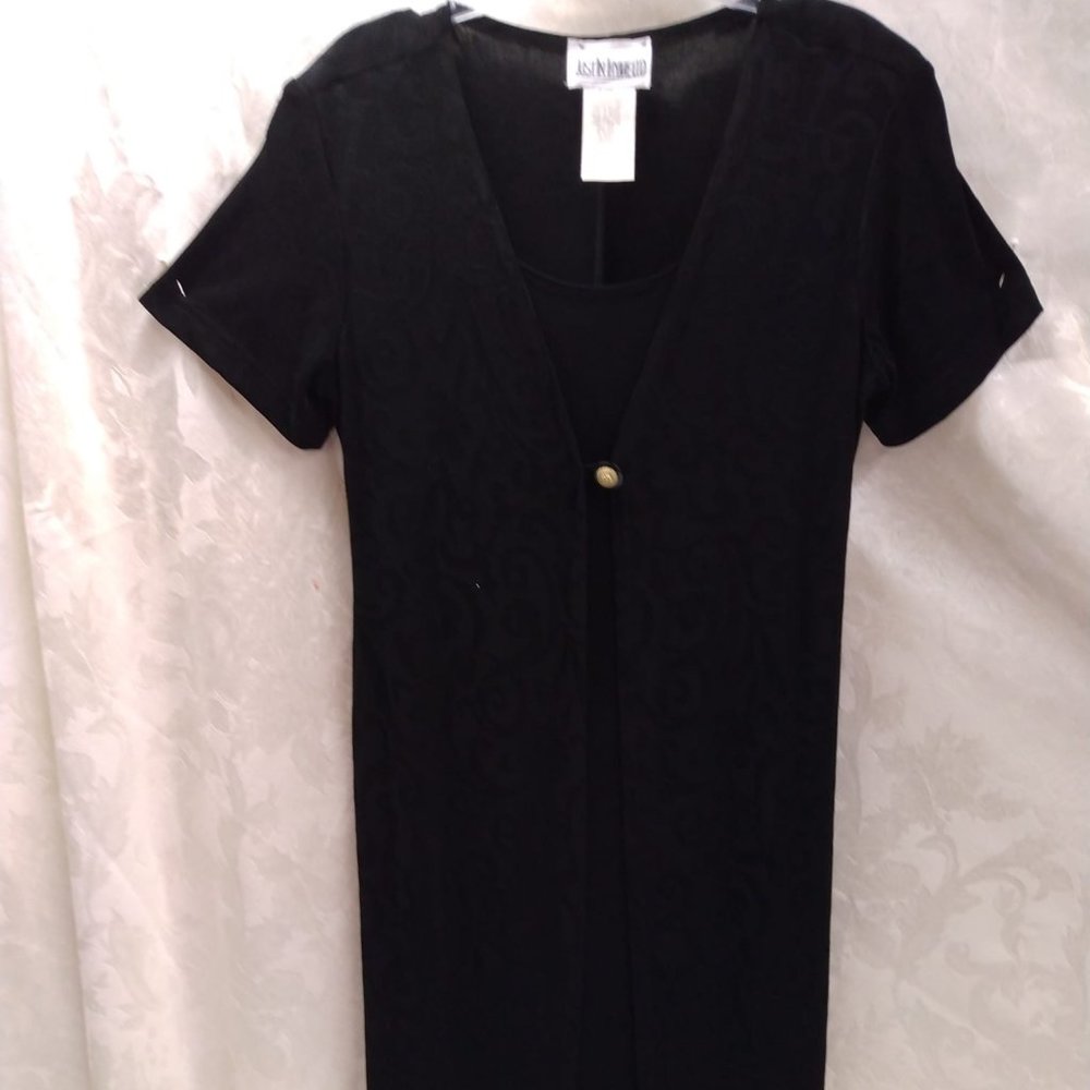 Size 8 petite Classy 1 pc black dress by Just In Thyme LTD